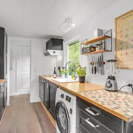 Semesterbostad In With Kitchen